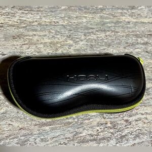Koali zippered eyeglasses case
